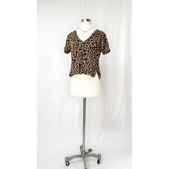 LnA Animal Print V-Neck Tee (S) - Picture 2 of 9
